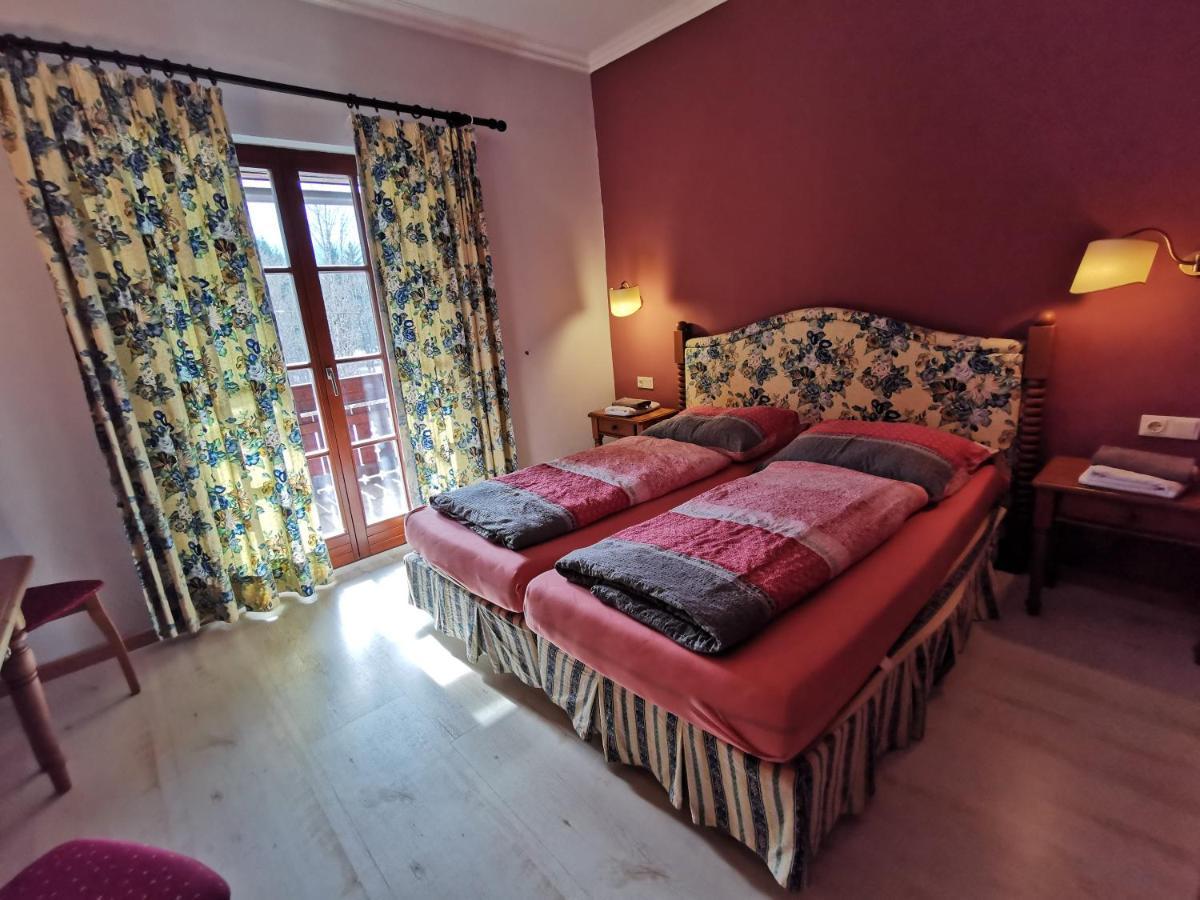 Landhotel Kastanienhof Gundersheim Екстер'єр фото
