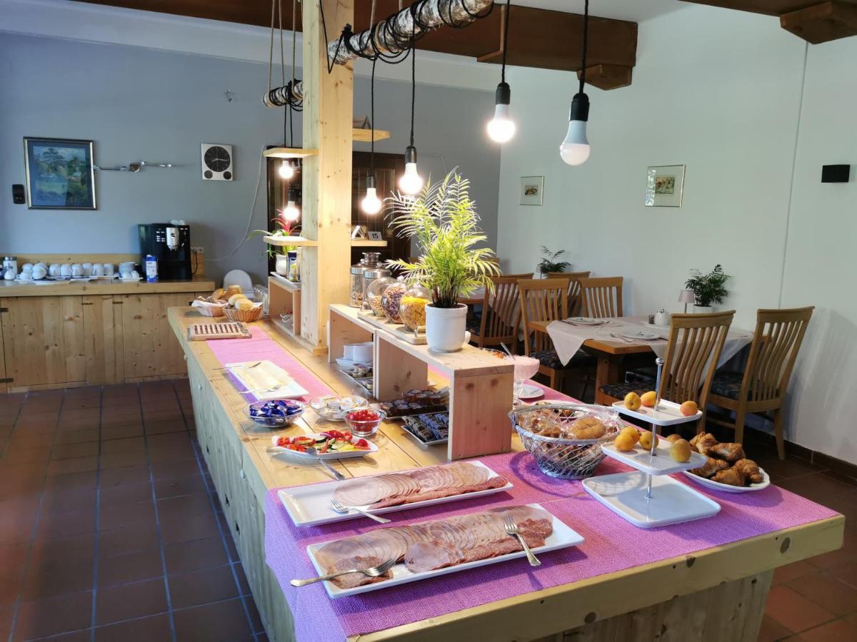 Landhotel Kastanienhof Gundersheim Екстер'єр фото